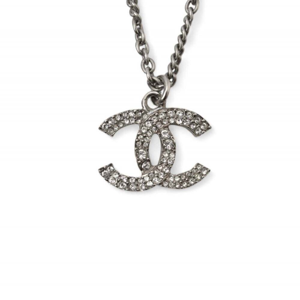 CHANEL Silver Pearl Logo Necklace - Picture 2 of 10